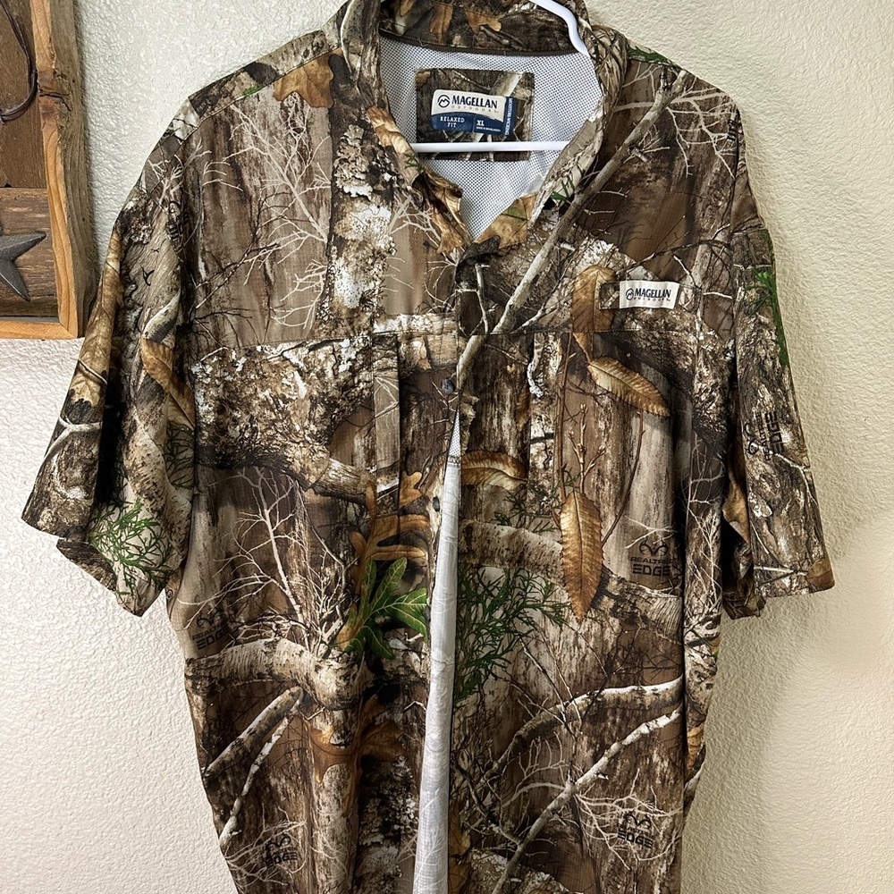 Magellan Outdoors Brown and Green Casual Button Down Shirt